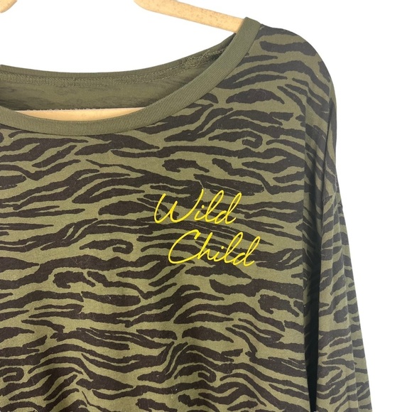 Grayson Threads Wild Child Graphic Pullover Long Sleeve Top Animal Print Size L - Picture 5 of 8